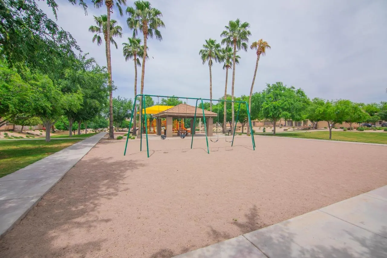 Stylish Home Phoenix - Low Rates Now!