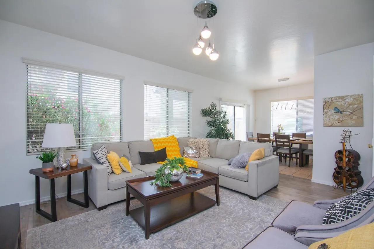 Stylish Home Phoenix - Low Rates Now! United States